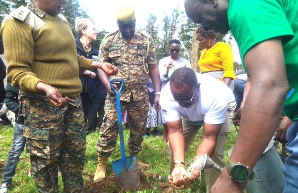 Tree-Planing-Excercise-during-International-Biosphere-Reserves-Day.